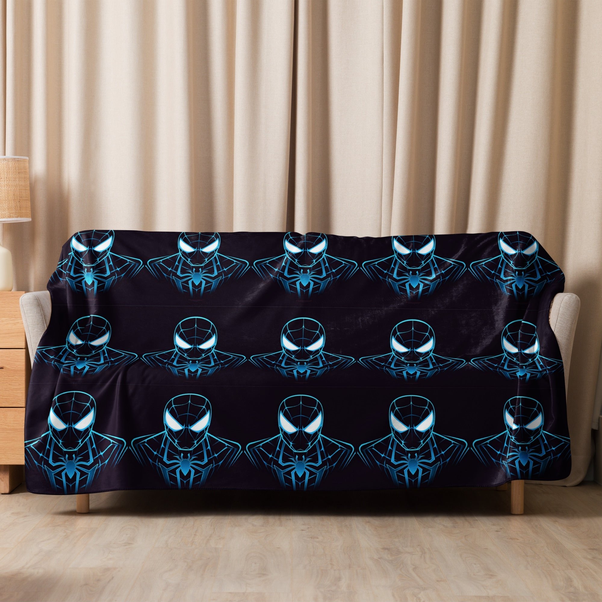 Dark Spidey sherpa blanket - Caster Coast